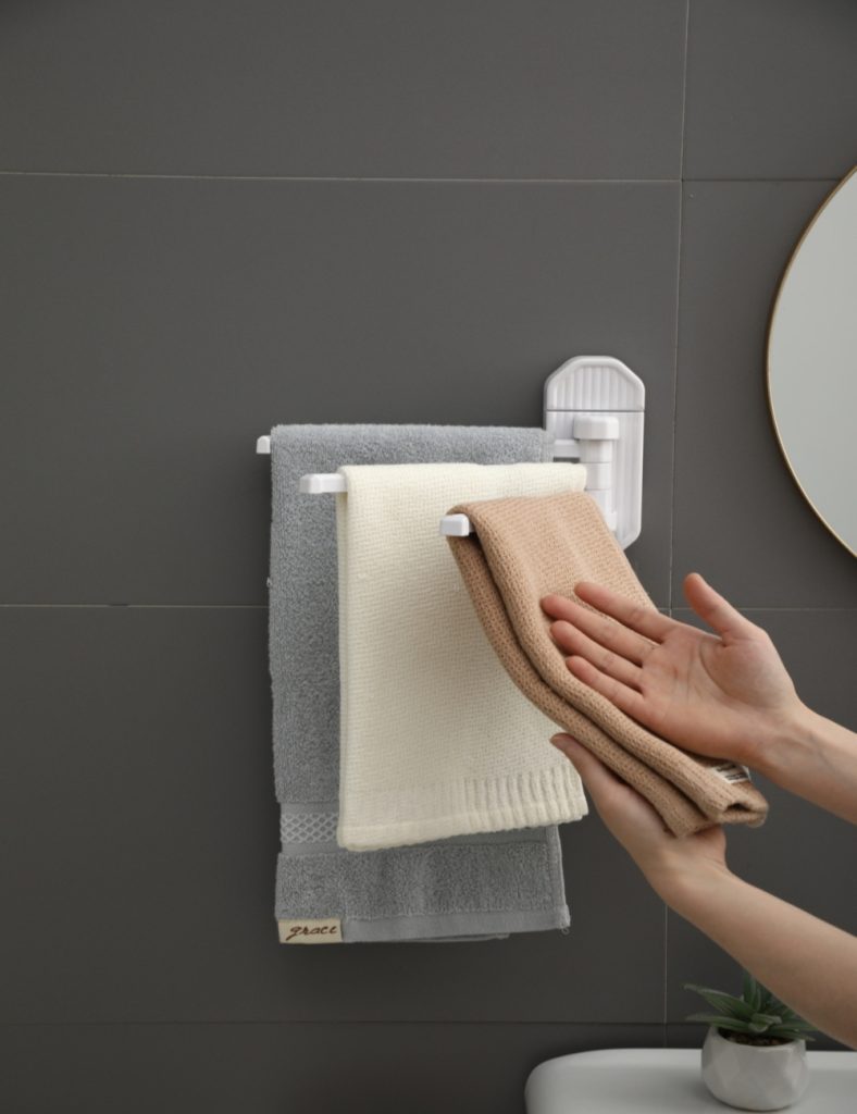 EasyGrip Swivel Towel Rack